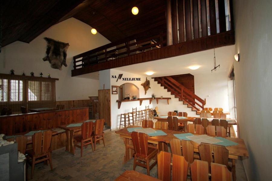 Rekreacni Areal Adamec Hotel Ledenice Bagian luar foto